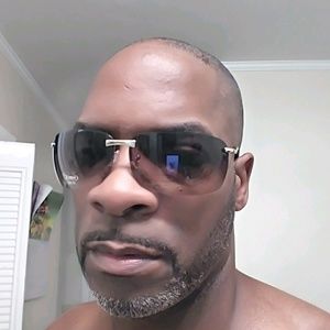 Meet your Posher, Ron